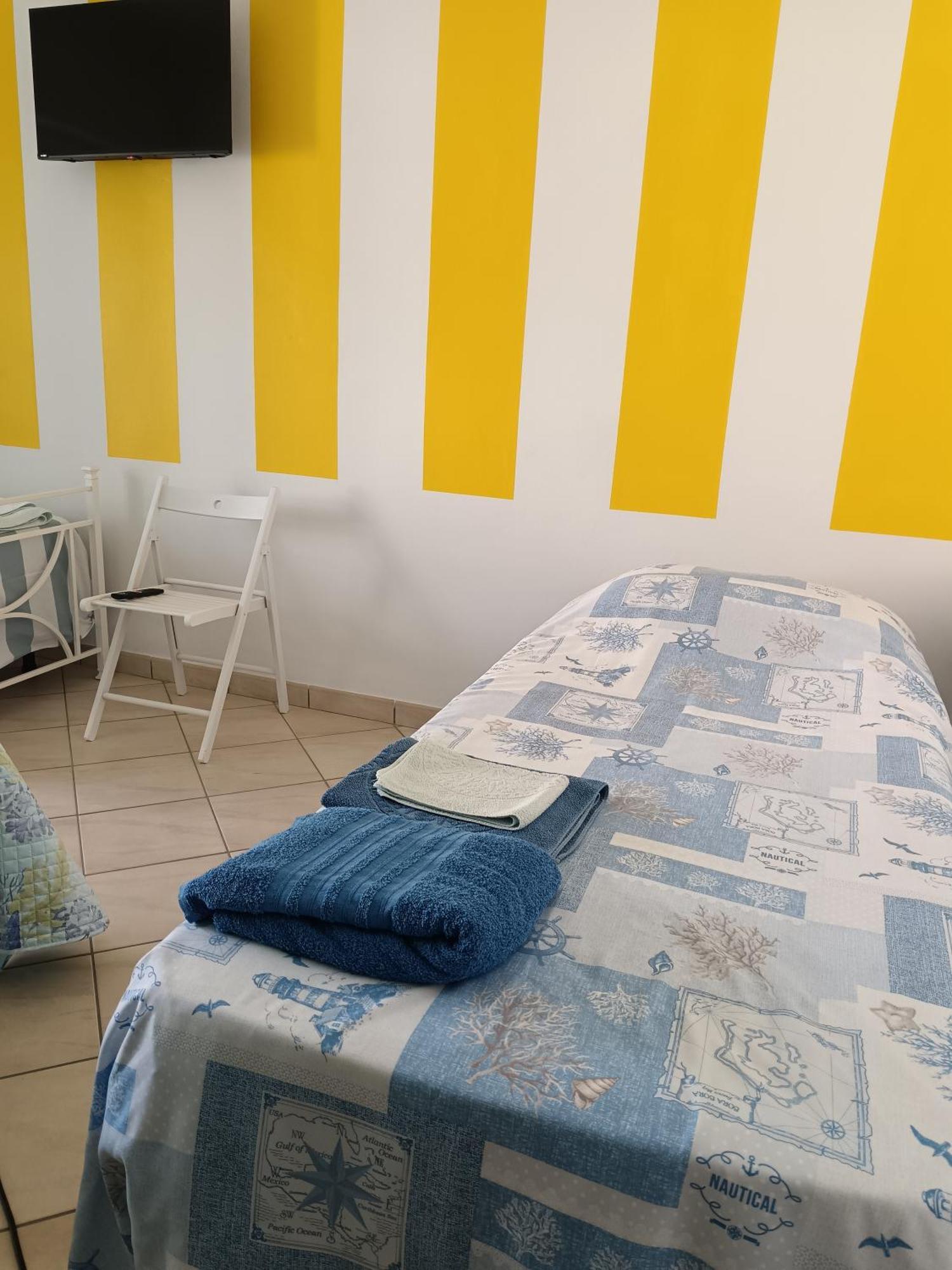 Appartement A Casa Di Berna E Tere à Venturina Terme Extérieur photo